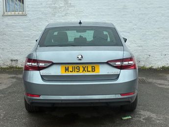 SKODA SUPERB 2.0 TDI SE L Executive Hatchback 5dr Diesel DSG Euro 6 (s/s) (19