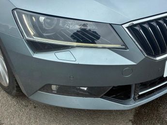 SKODA SUPERB 2.0 TDI SE L Executive Hatchback 5dr Diesel DSG Euro 6 (s/s) (19