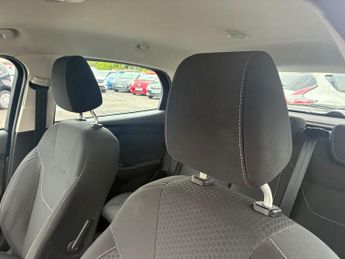FORD FOCUS 1.0T EcoBoost Zetec Hatchback 5dr Petrol Manual Euro 6 (s/s) (10