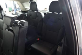 VOLVO XC90 2.0 B5 MHEV Plus Auto 4WD Euro 6 (s/s) 5dr