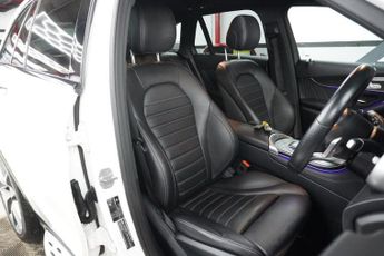 MERCEDES-BENZ GLC 2.0 GLC300d AMG Line (Premium Plus) SUV 5dr Diesel G-Tronic+ 4MA