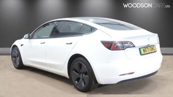 TESLA Model 3 Standard Range Plus Saloon 4dr Electric Auto RWD (241 bhp)