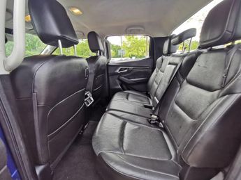 ISUZU D-MAX 1.9 TD DL40 Pickup Double Cab 4dr Diesel Auto 4WD Euro 6 (s/s) (