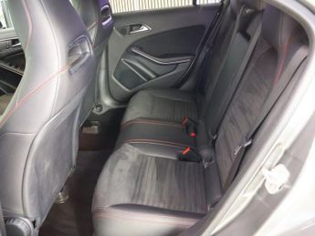MERCEDES-BENZ A-CLASS 1.6 A180 AMG Line Hatchback 5dr Petrol 7G-DCT Euro 6 (s/s) (122 
