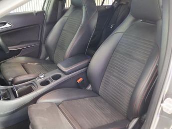 MERCEDES-BENZ A-CLASS 1.6 A180 AMG Line Hatchback 5dr Petrol 7G-DCT Euro 6 (s/s) (122 