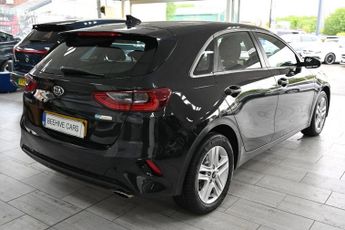 KIA CEED 1.6 CRDi MHEV 2 NAV Hatchback 5dr Diesel Hybrid Manual Euro 6 (s