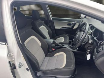 KIA CEED 1.6 GDi 3 Hatchback 5dr Petrol DCT Euro 5 (133 bhp)