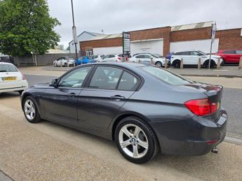 BMW 3 SERIES 2.0 318d SE Saloon 4dr Diesel Manual Euro 5 (s/s) (143 ps)