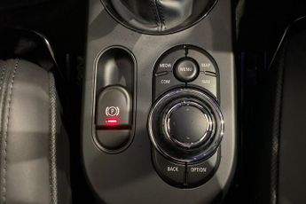 MINI Electric Hatch Cooper SE 32.6kWh Level 3 Hatchback 3dr Electric Auto (184 ps) P