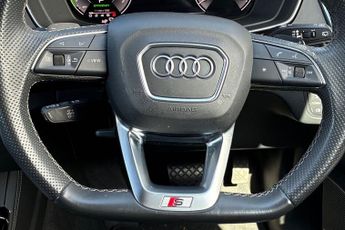 AUDI Q5 2.0 TFSIe 50 Edition 1 Sportback 5dr Petrol Plug-in Hybrid S Tro