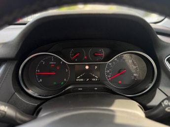 VAUXHALL GRANDLAND X 1.5 Turbo D BlueInjection Elite Nav SUV 5dr Diesel Auto 8Spd Eur