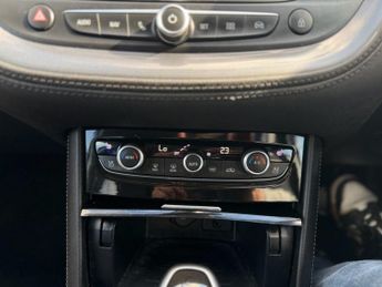 VAUXHALL GRANDLAND X 1.5 Turbo D BlueInjection Elite Nav SUV 5dr Diesel Auto 8Spd Eur