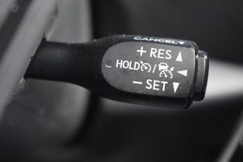 TOYOTA C-HR 1.8 VVT-h GPF Design SUV 5dr Petrol Hybrid CVT Euro 6 (s/s) (122