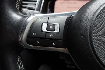 VOLKSWAGEN T-ROC 1.5 TSI GPF EVO R-Line SUV 5dr Petrol DSG Euro 6 (s/s) (150 ps)