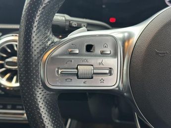 MERCEDES-BENZ A-CLASS 2.0 A180d AMG Line Edition (Premium) Hatchback 5dr Diesel 8G-DCT