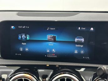 MERCEDES-BENZ A-CLASS 2.0 A180d AMG Line Edition (Premium) Hatchback 5dr Diesel 8G-DCT