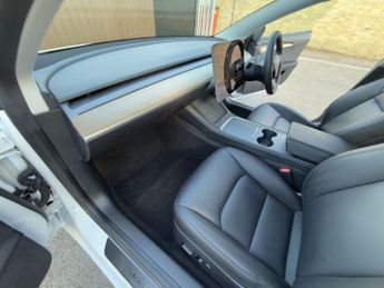 TESLA Model 3 (Dual Motor) Long Range Saloon 4dr Electric Auto 4WDE (346 ps)