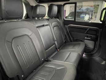 LAND ROVER DEFENDER 3.0 D200 MHEV S SUV 5dr Diesel Auto 4WD Euro 6 (s/s) (200 ps)