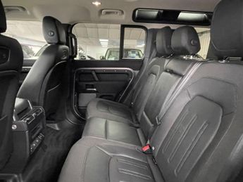 LAND ROVER DEFENDER 3.0 D200 MHEV S SUV 5dr Diesel Auto 4WD Euro 6 (s/s) (200 ps)