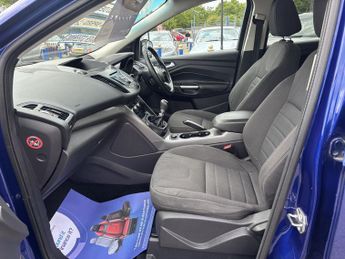 FORD KUGA 2.0 TDCi Zetec SUV 5dr Diesel Manual 2WD Euro 6 (s/s) (150 ps)