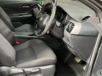 TOYOTA C-HR 1.8 VVT-h GPF Icon SUV 5dr Petrol Hybrid CVT Euro 6 (s/s) (122 p