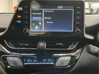 TOYOTA C-HR 1.8 VVT-h GPF Icon SUV 5dr Petrol Hybrid CVT Euro 6 (s/s) (122 p