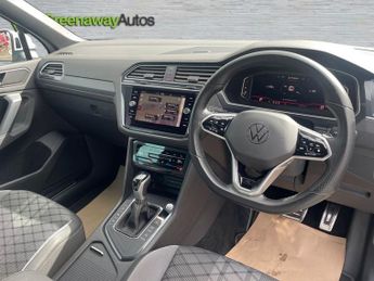 VOLKSWAGEN TIGUAN 1.5 TSI R-Line SUV 5dr Petrol DSG Euro 6 (s/s) (150 ps)