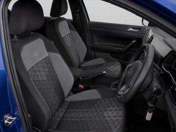 VOLKSWAGEN POLO 1.0 TSI R-Line Hatchback 5dr Petrol DSG Euro 6 (s/s) (95 ps)