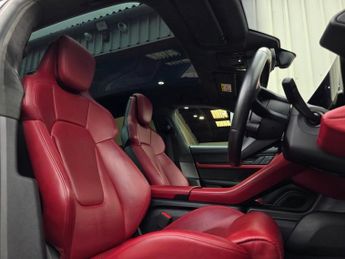 PORSCHE TAYCAN Performance Plus 93.4kWh Turbo Saloon 4dr Electric Auto 4WD (11k