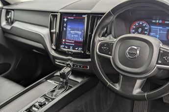 VOLVO XC60 2.0 D4 Momentum SUV 5dr Diesel Auto Euro 6 (s/s) (190 ps)