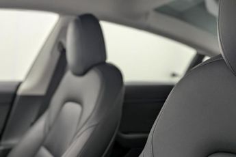 TESLA Model 3 Standard Range Plus Saloon 4dr Electric Auto RWD (241 bhp)