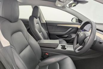 TESLA Model 3 Standard Range Plus Saloon 4dr Electric Auto RWD (241 bhp)