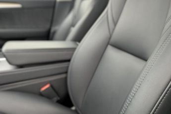 TESLA Model 3 Standard Range Plus Saloon 4dr Electric Auto RWD (241 bhp)