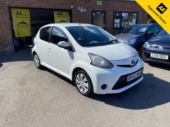 Toyota AYGO 1.0 VVT-i Ice Hatchback 5dr Petrol MultiMode Euro 5 (67 ps)