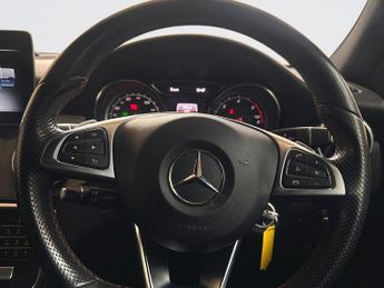MERCEDES-BENZ 180 2.1 GLA200d AMG Line SUV 5dr Diesel 7G-DCT Euro 6 (s/s) (136 ps)