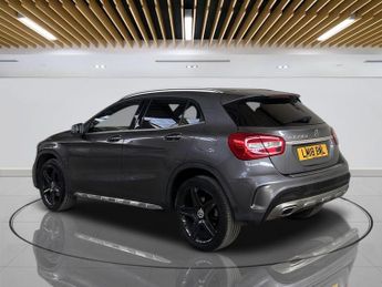 MERCEDES-BENZ 180 2.1 GLA200d AMG Line SUV 5dr Diesel 7G-DCT Euro 6 (s/s) (136 ps)