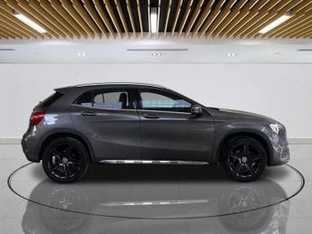 MERCEDES-BENZ 180 2.1 GLA200d AMG Line SUV 5dr Diesel 7G-DCT Euro 6 (s/s) (136 ps)
