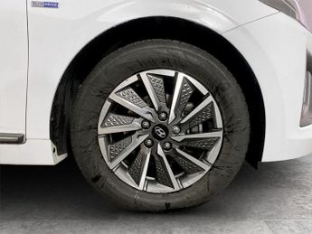 HYUNDAI IONIQ 38.3kWh Premium Hatchback 5dr Electric Auto (136 ps)