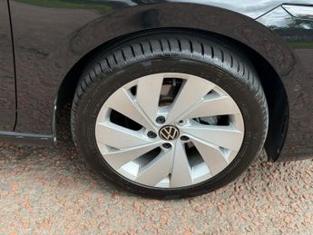 VOLKSWAGEN GOLF 1.5 eTSI MHEV Match Hatchback 5dr Petrol Hybrid DSG Euro 6 (s/s)