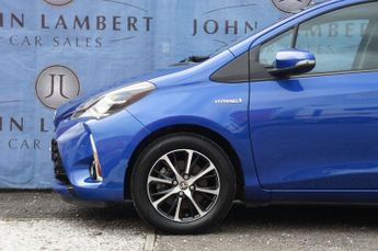 TOYOTA YARIS 1.5 VVT-h Icon Tech Hatchback 5dr Petrol Hybrid E-CVT Euro 6 (s/
