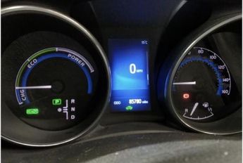 TOYOTA AURIS 1.8 VVT-h Design Touring Sports 5dr Petrol Hybrid CVT Euro 6 (s/