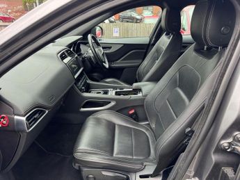 JAGUAR F-PACE 2.0 D180 R-Sport SUV 5dr Diesel Auto AWD Euro 6 (s/s) (180 ps)