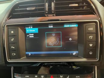 JAGUAR XE 2.0d Portfolio Saloon 4dr Diesel Auto Euro 6 (s/s) (180 ps)