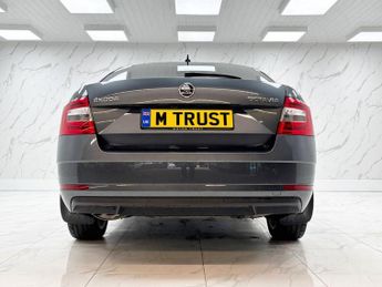 SKODA OCTAVIA 2.0 TDI SE L Hatchback 5dr Diesel DSG Euro 6 (s/s) (150 ps)