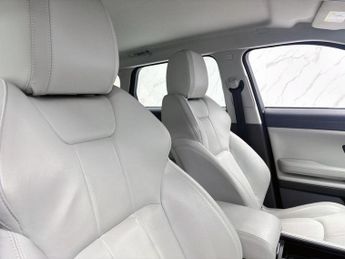 LAND ROVER RANGE ROVER EVOQUE 2.0 TD4 SE Tech SUV 5dr Diesel Auto 4WD Euro 6 (s/s) (180 ps)