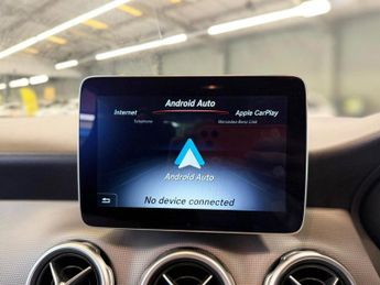 MERCEDES-BENZ 180 1.6 GLA180 Urban Edition SUV 5dr Petrol 7G-DCT Euro 6 (s/s) (122