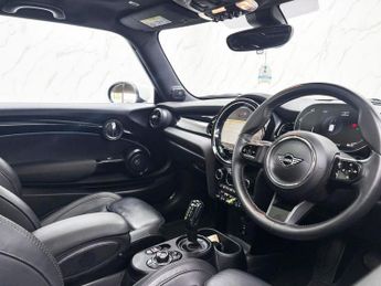 MINI Electric Hatch Cooper SE 32.6kWh Level 3 Hatchback 3dr Electric Auto (184 ps)