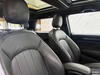 MINI Electric Hatch Cooper SE 32.6kWh Level 3 Hatchback 3dr Electric Auto (184 ps)