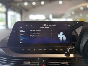 HYUNDAI BAYON 1.0 T-GDi MHEV Premium SUV 5dr Petrol Hybrid DCT Euro 6 (s/s) (1