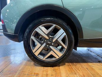 HYUNDAI BAYON 1.0 T-GDi MHEV Premium SUV 5dr Petrol Hybrid DCT Euro 6 (s/s) (1